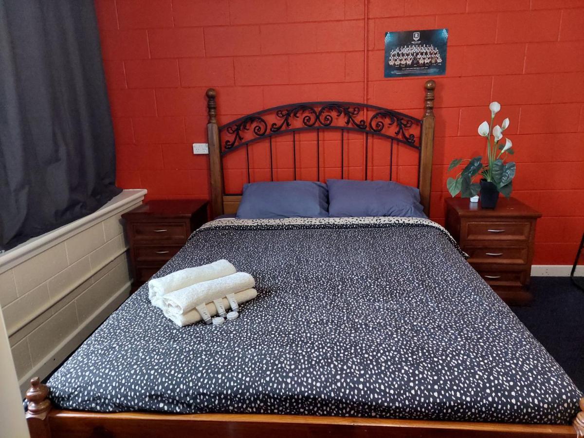 Port Adelaide Backpackers Hostel Exterior foto